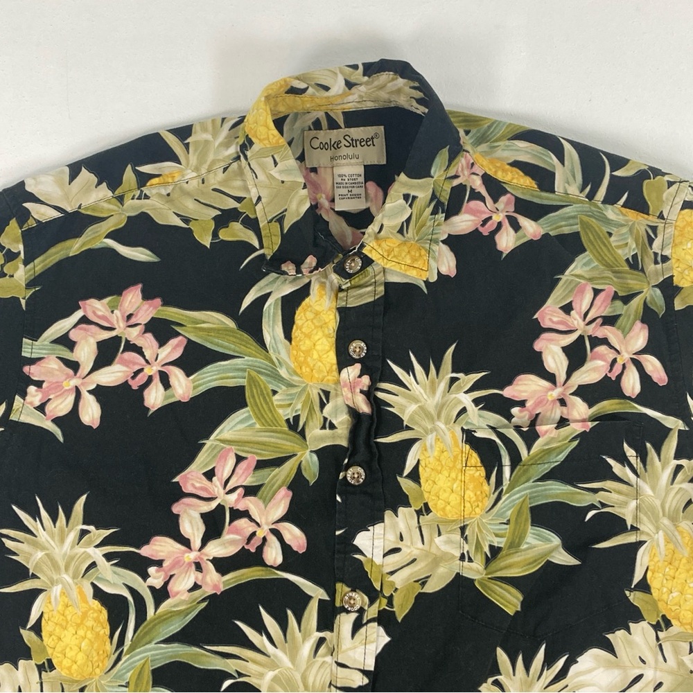 Cooke Street Honolulu Men's M Short Sleeve Hawaiian Shirt Black Yellow Hibiscus - Picture 6 of 16